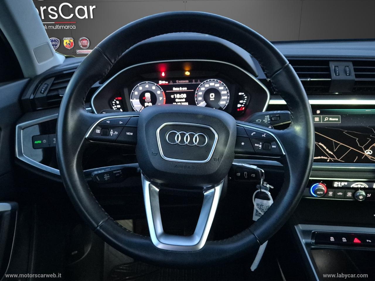 AUDI Q3 35 TFSI S tronic Business