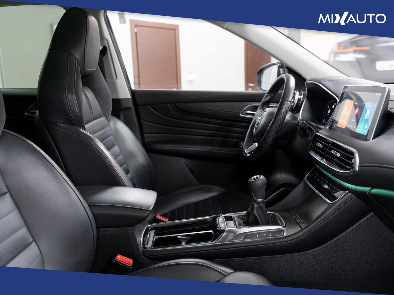MG HS 1.5 MT Luxury 2WD