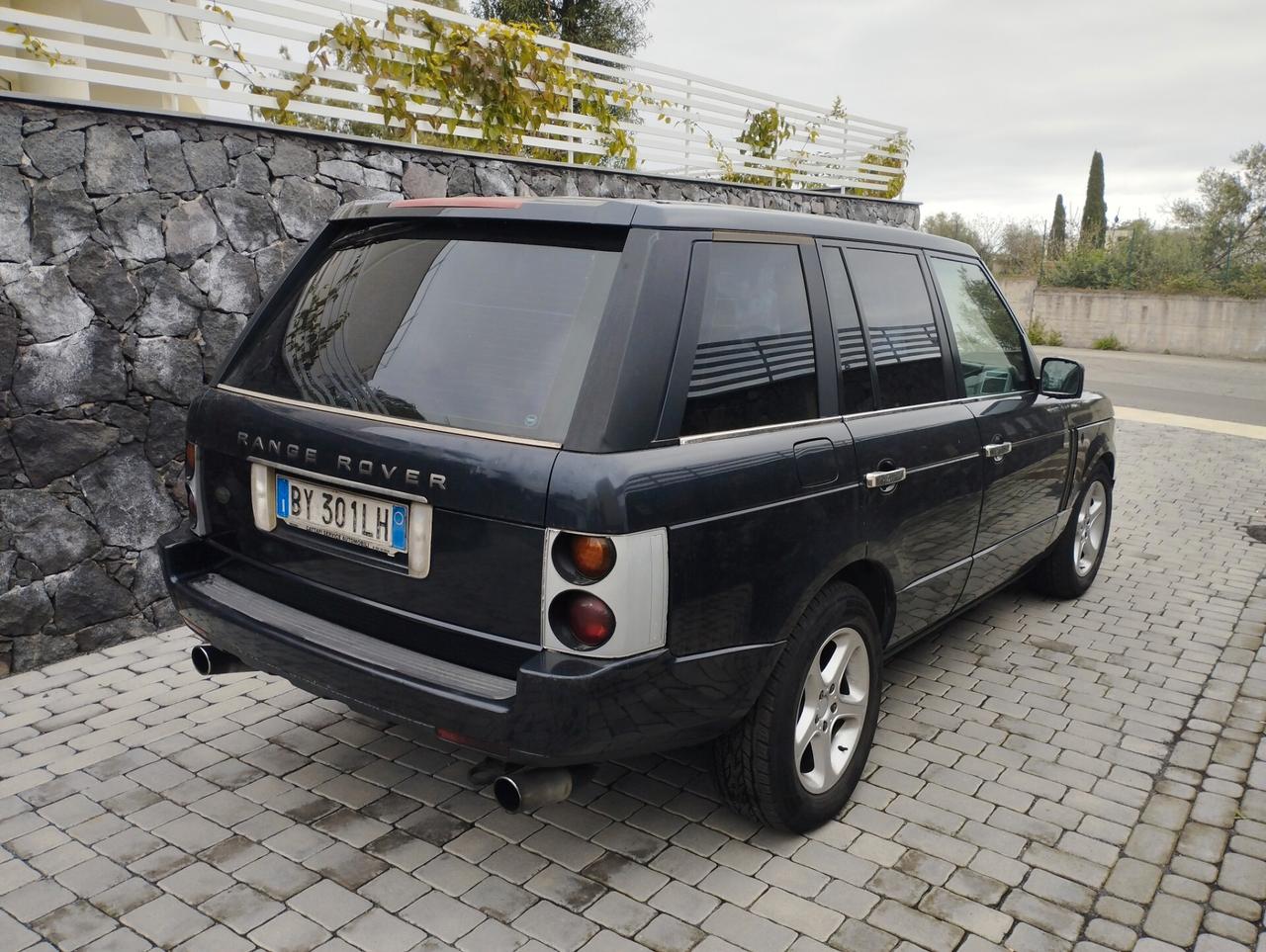 Land Rover Range Rover Range Rover 3.0 Td6 Vogue Foundry