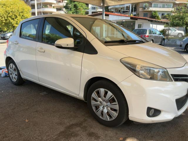 TOYOTA Yaris 1.0 5 porte Active