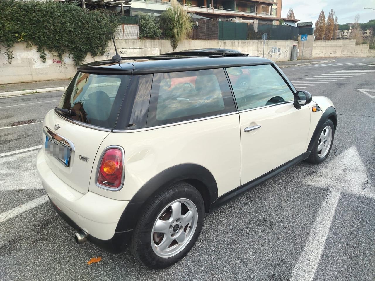 Mini 1.4 16V One Chili per NEOPATENTATI