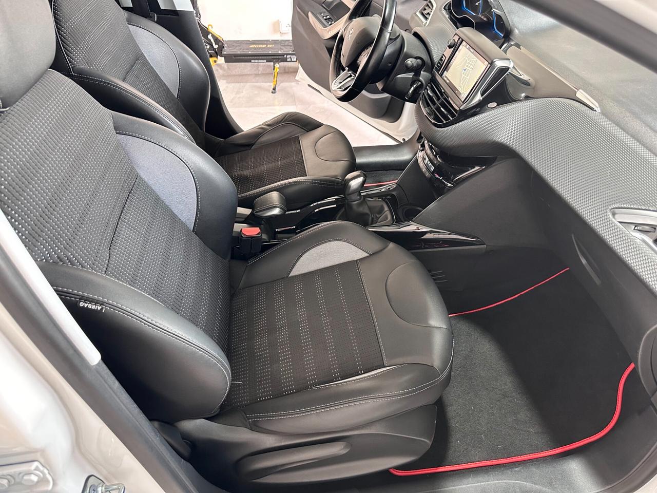 Peugeot 2008 BlueHDi 100cv Allure – PERFETTA – DA VETRINA