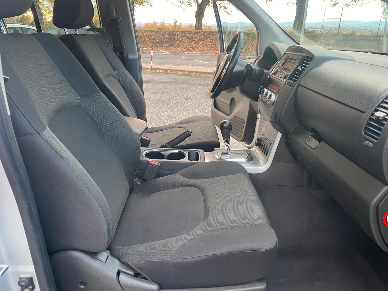 Nissan Navara 2.5 dCi 190CV 4 porte Double Cab LE