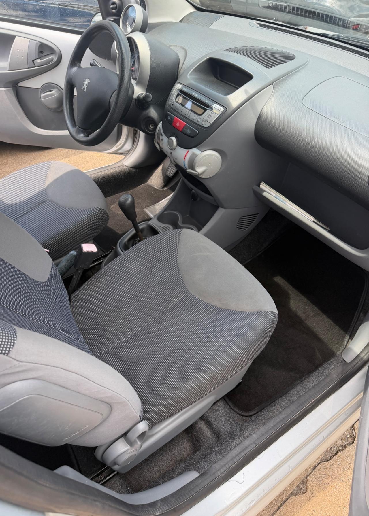 Peugeot 107 1.0 68CV 5p. Plaisir
