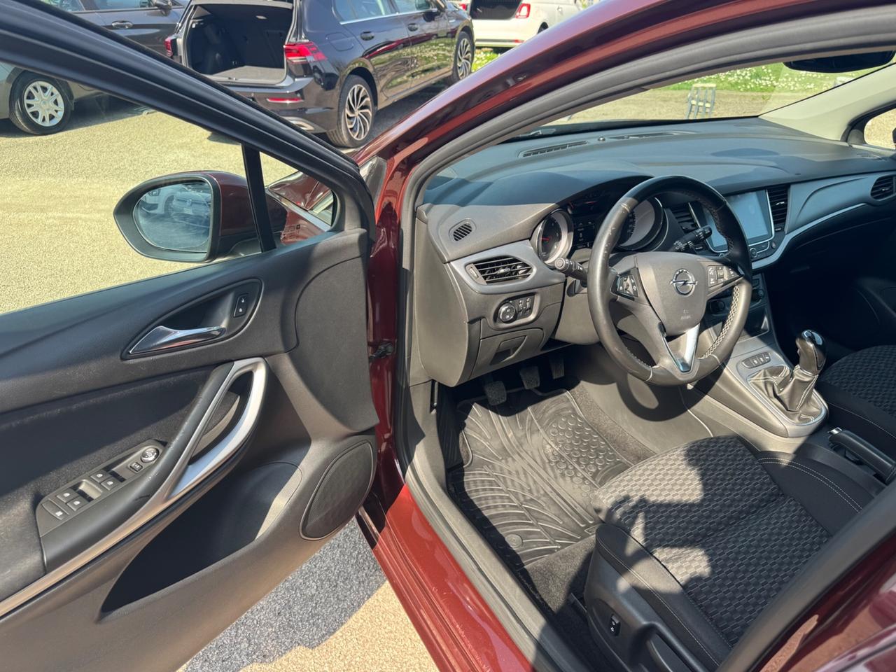 OpelAstra 1.6 CDTi 136CV S&S Sports Tourer Innovation Neopatentati