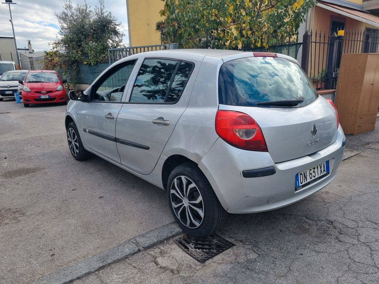 Renault Clio 1.2 16V 5 porte Le Iene
