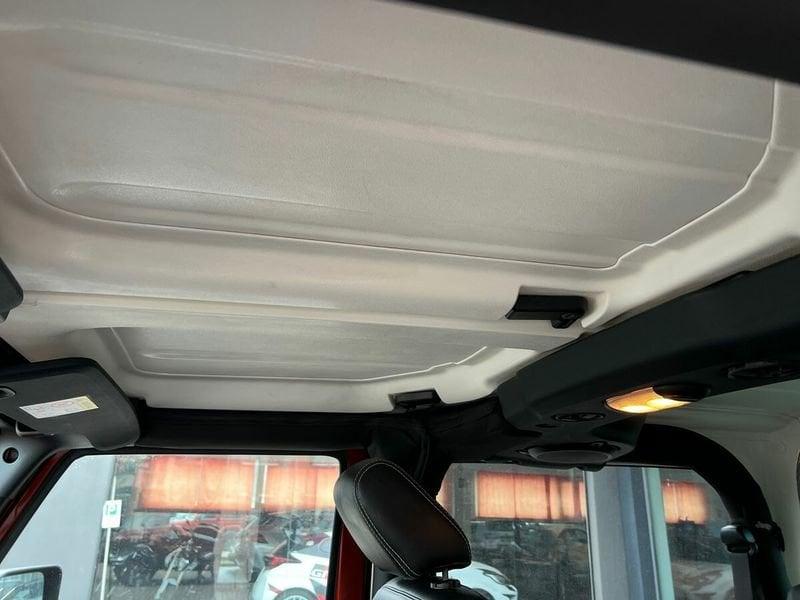 Jeep Wrangler Wrangler 2.8 CRD DPF Sahara Auto