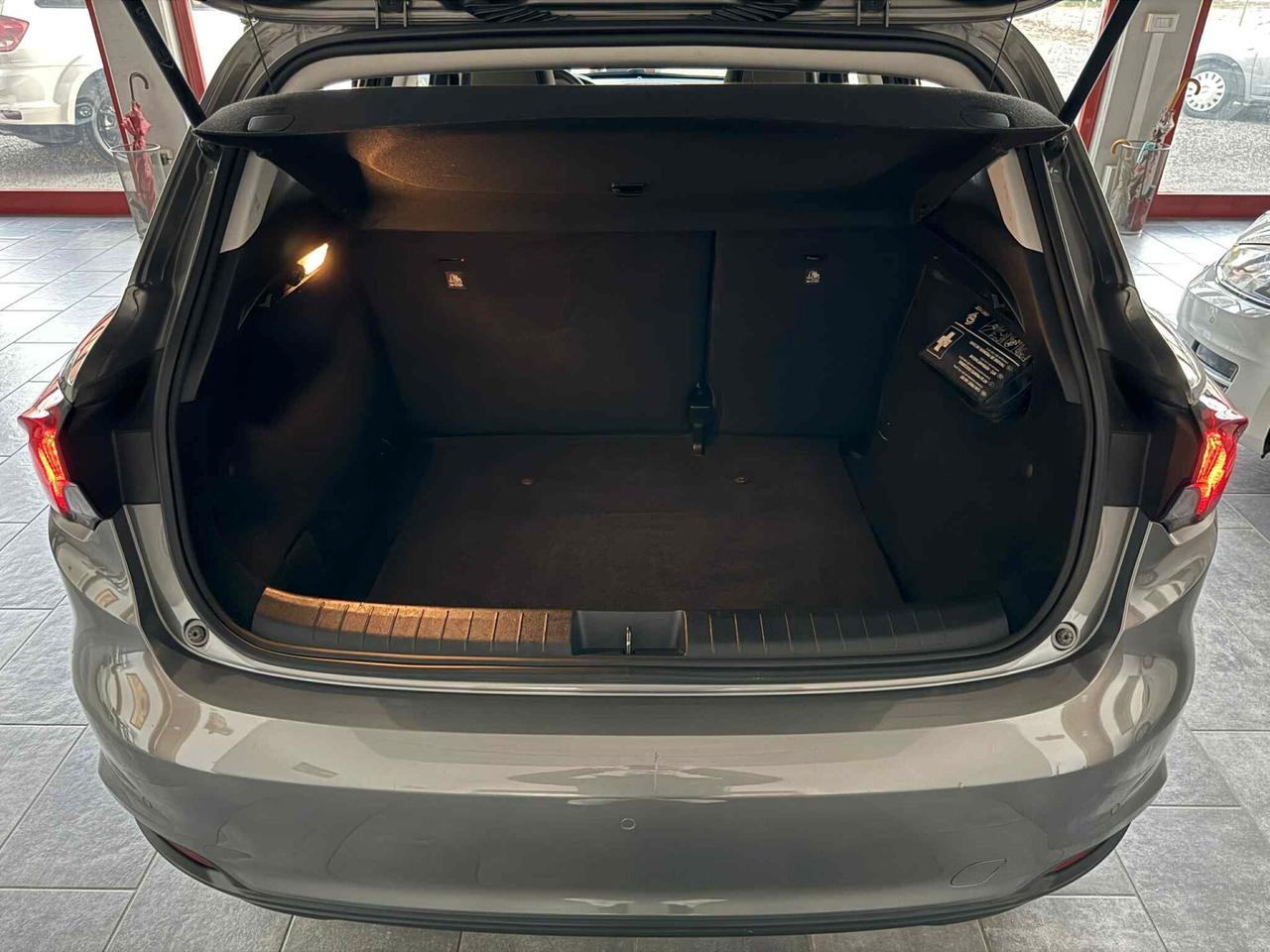 Fiat Tipo 1.4 5 porte 95Cv Lounge NEOPATENTATI