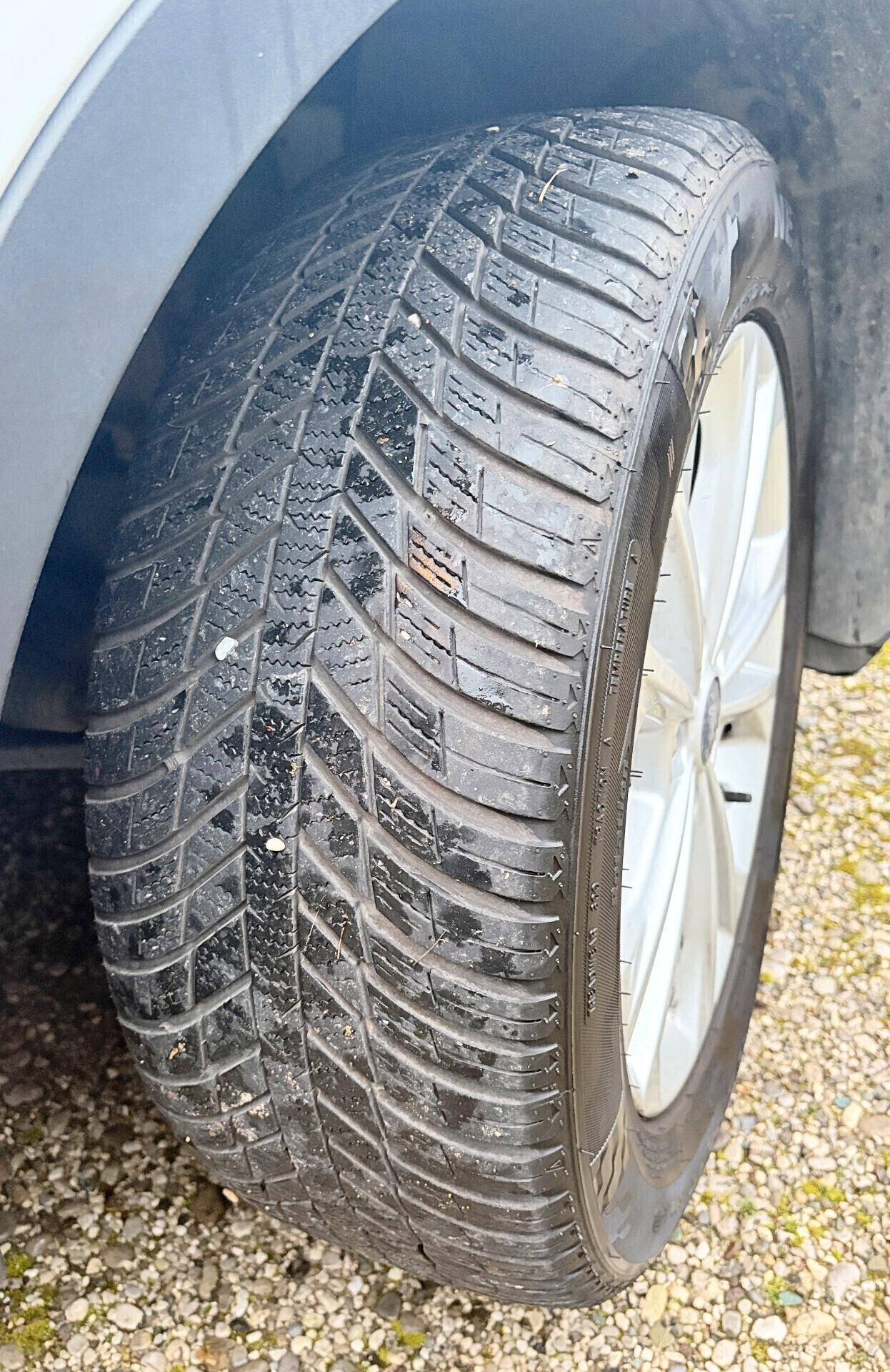 FORD KUGA 1.5 TDCI - UNICO PROPRIETARIO