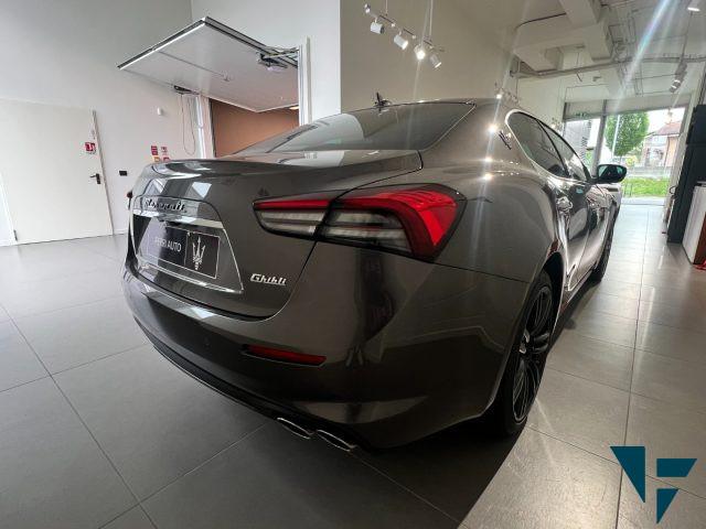 MASERATI Ghibli MY23 2.0 BT 330 CV MHEV Executive