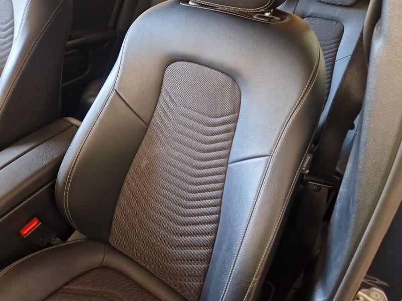 MERCEDES-BENZ GLA 200 D AUTOMATIC SPORT CROSSOVER