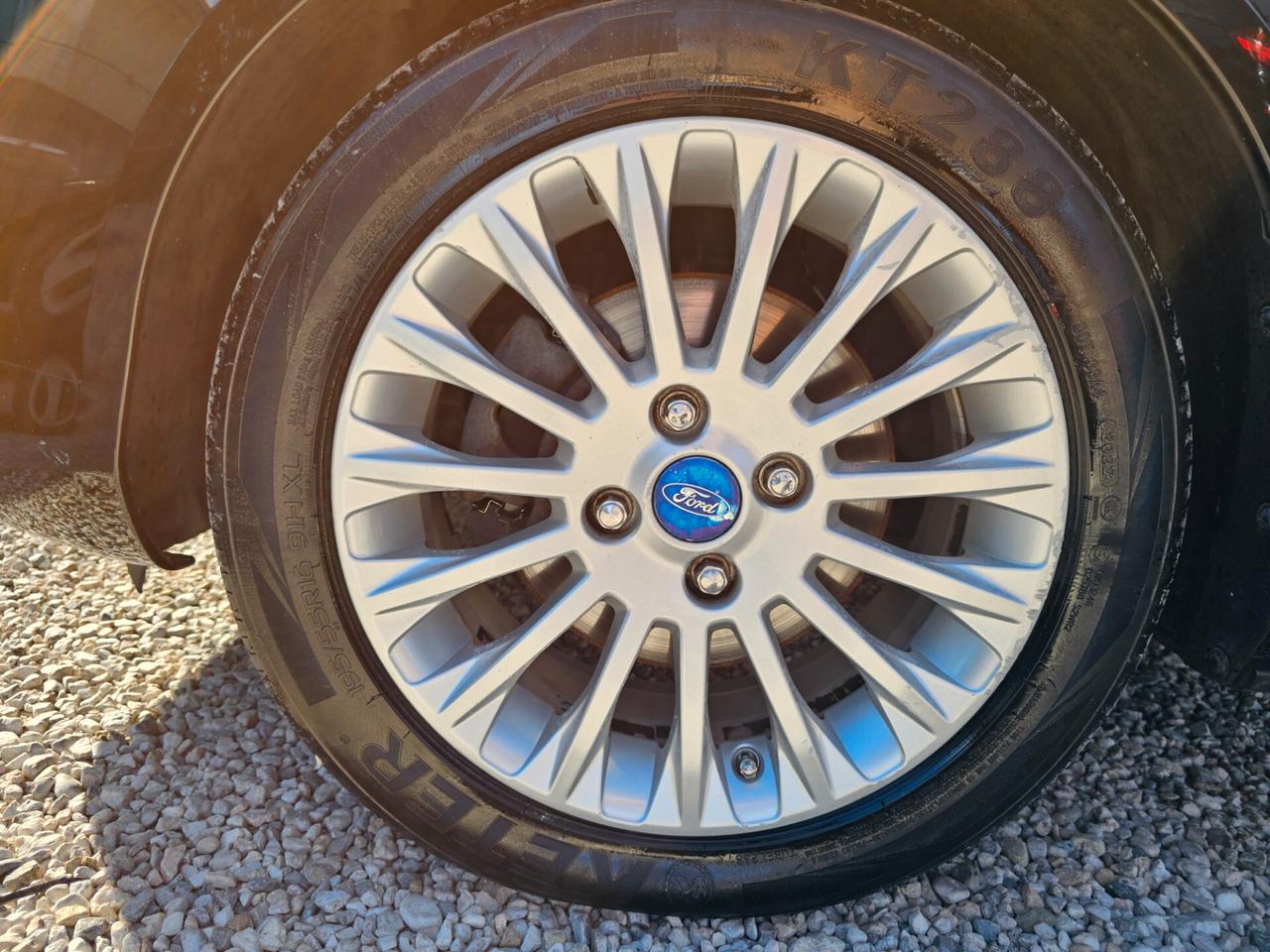 FORD BMAX 1.0ECOBOST 100CV TITANIUM FULL OPTIONAL