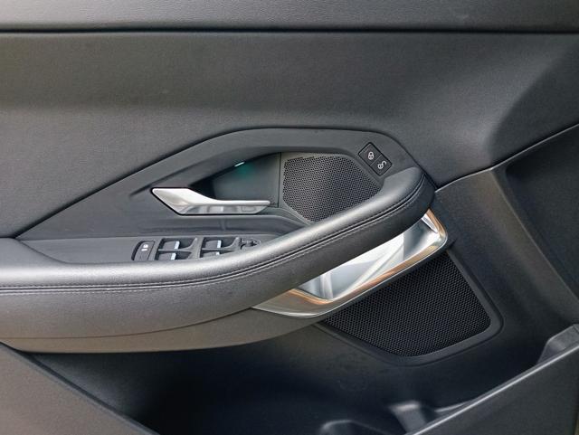 JAGUAR E-Pace 2.0D automatico R-Dynamic Autocarro