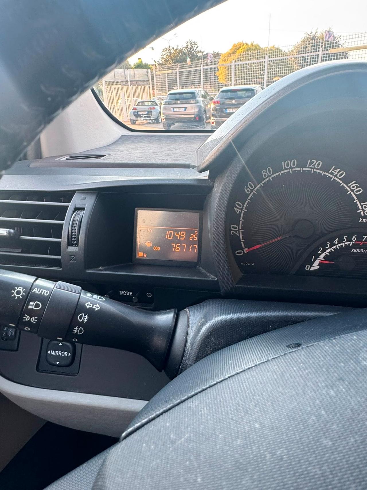 Toyota iQ 1.0 Sol