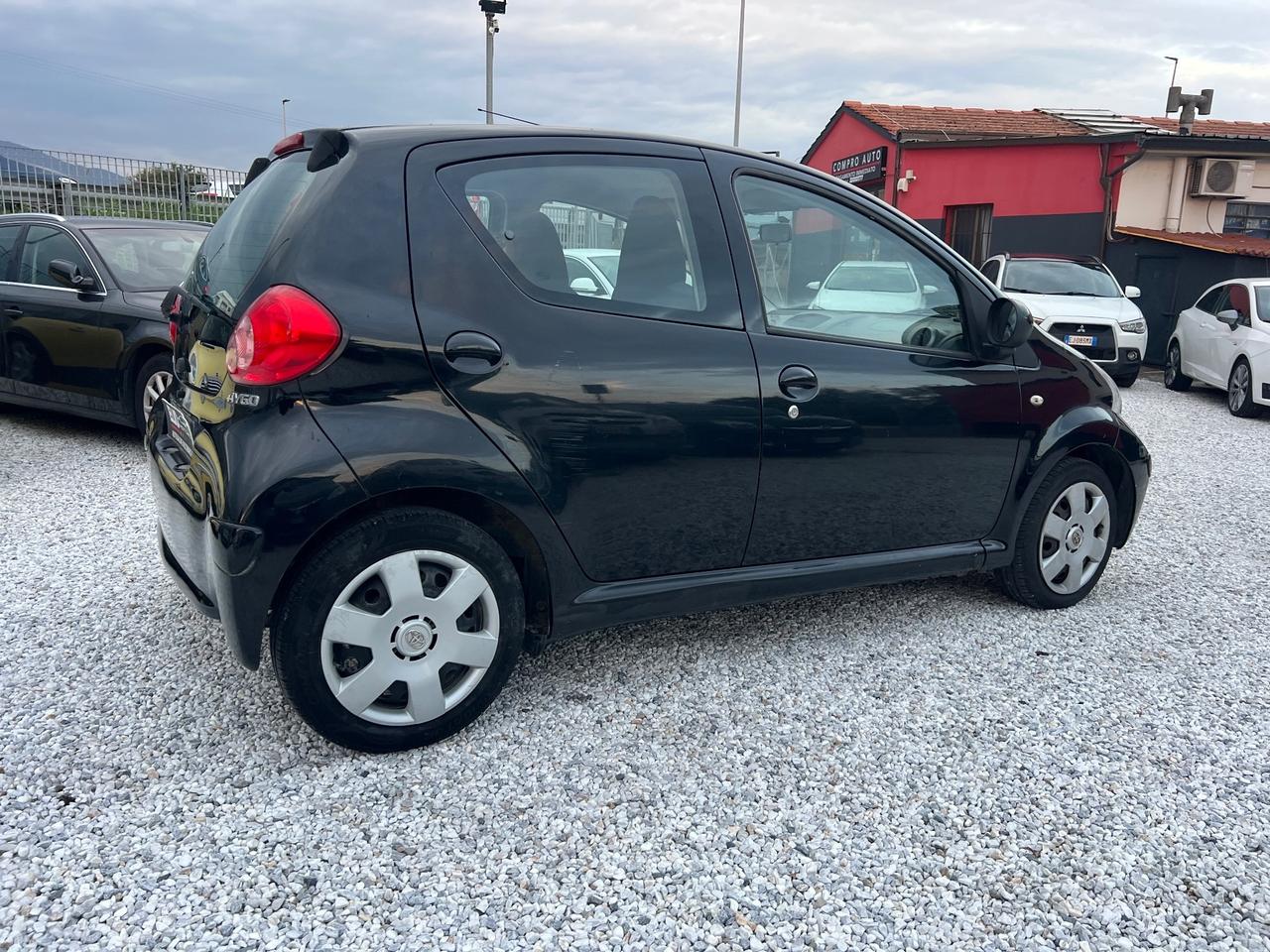 Toyota Aygo 1.0 12V VVT-i 5 porte Sol