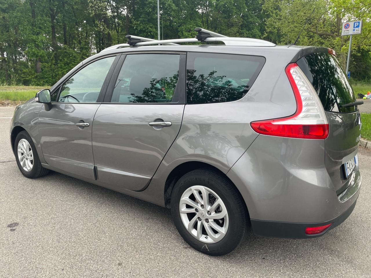 Renault Scenic Scénic 1.5 dCi 110CV Start&Stop*7 posti*Cerchi*Navi*