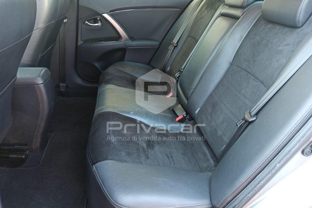 TOYOTA Avensis 2.0 D-4D Lounge