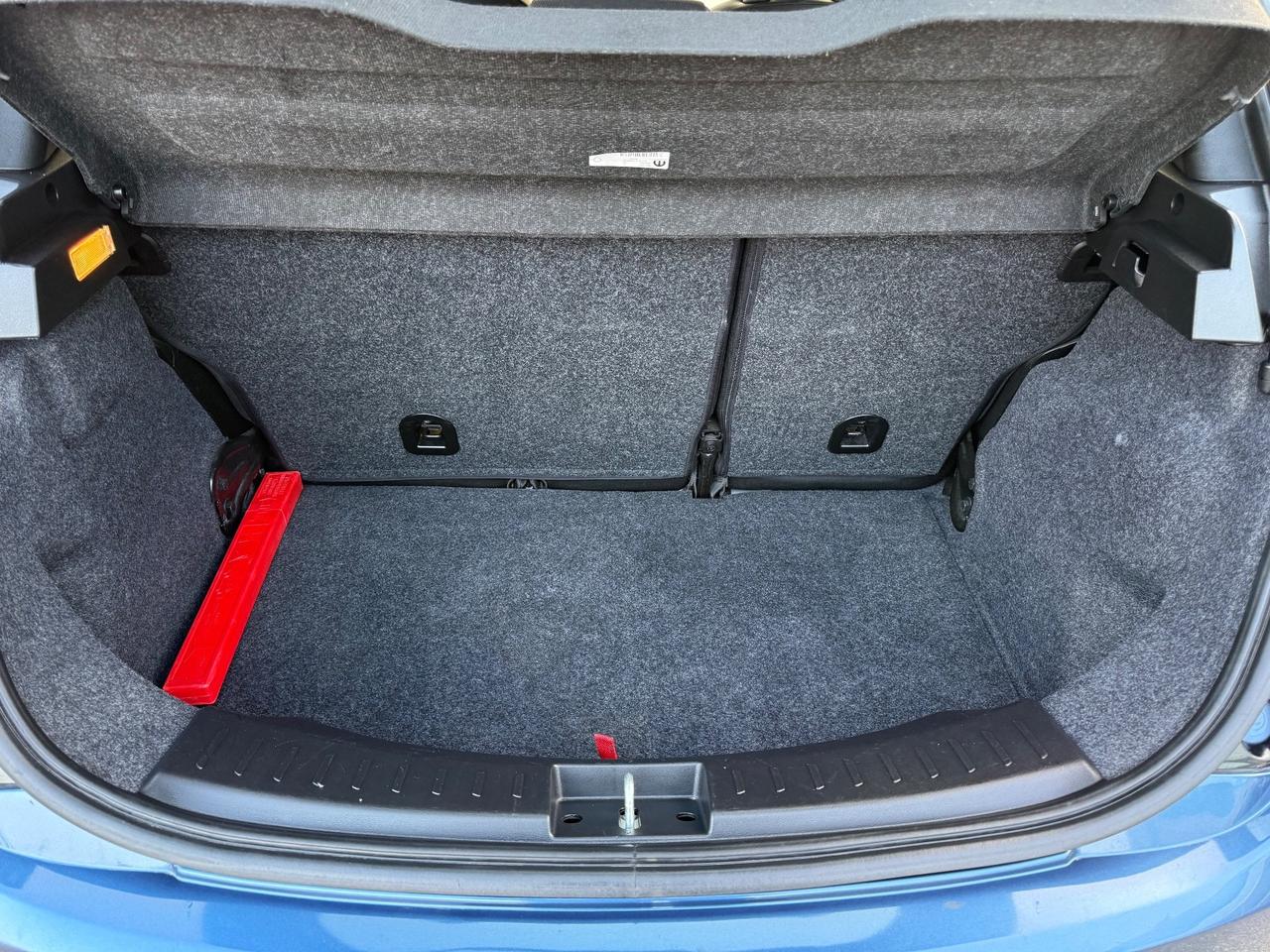 Lancia Ypsilon 1.0 69 Cv 5 POSTI S&S Hybrid Gold