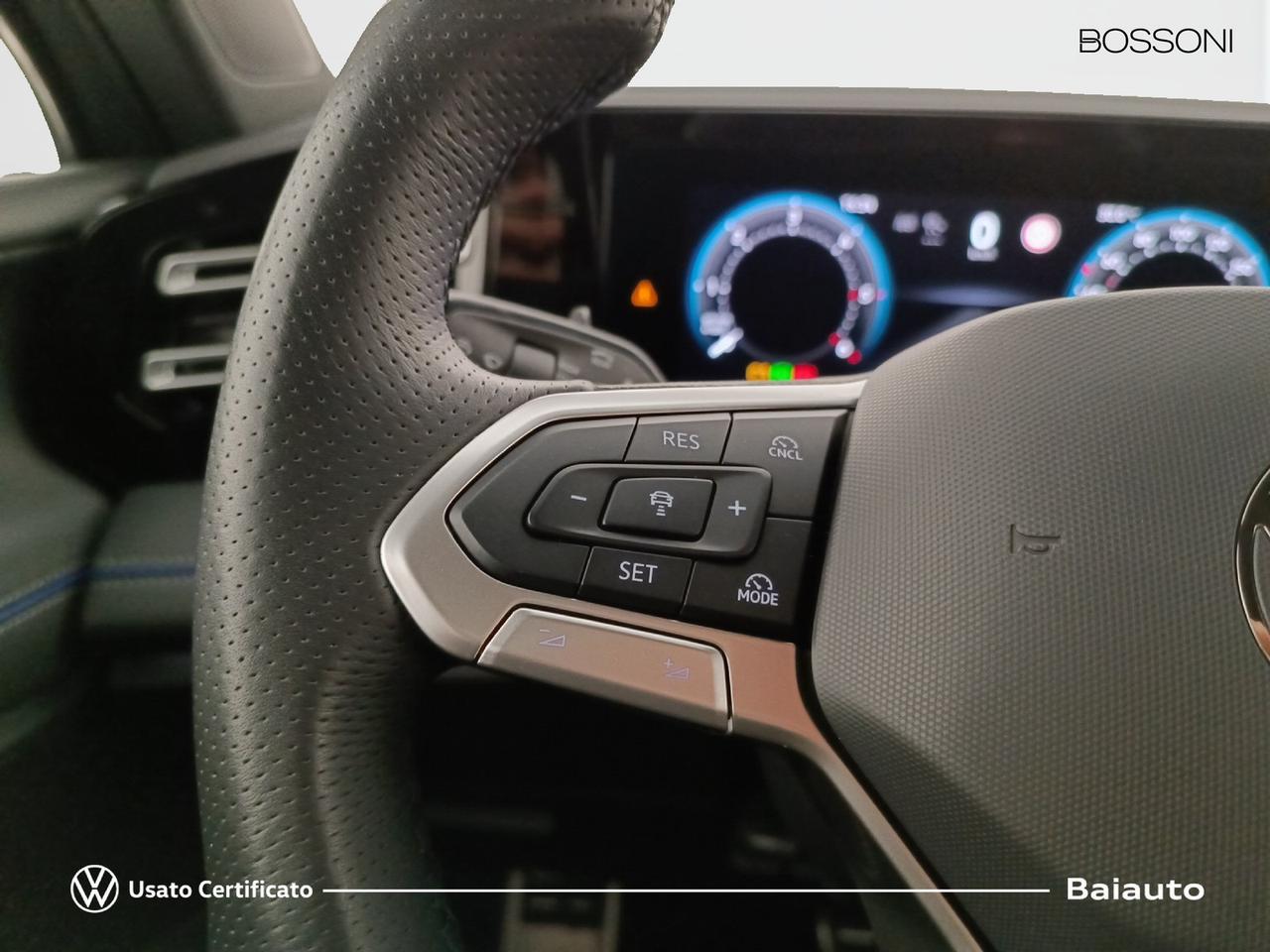 Volkswagen Tiguan 2.0 tdi scr 150cv r-line dsg