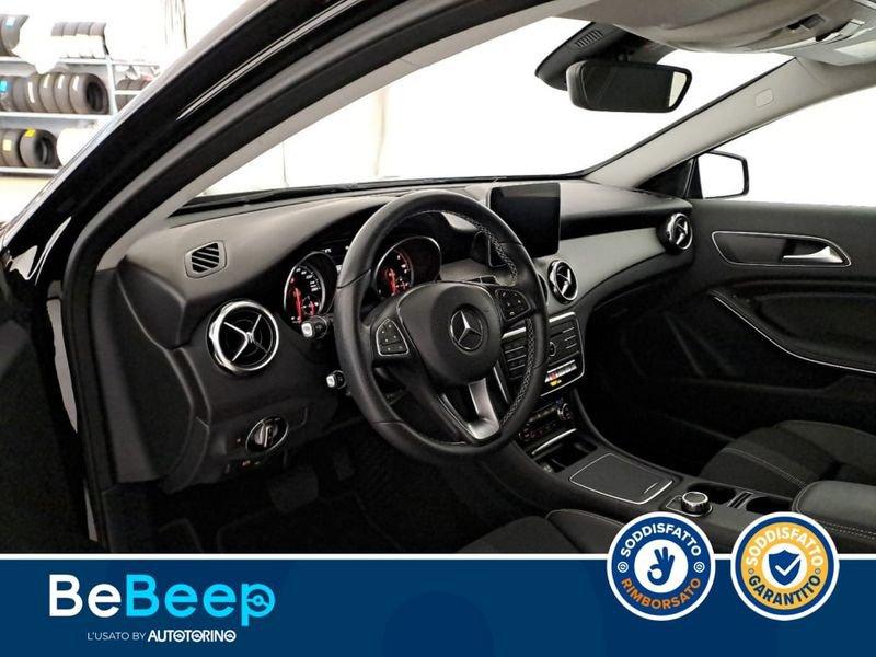 Mercedes-Benz GLA 200 D SPORT 4MATIC AUTO