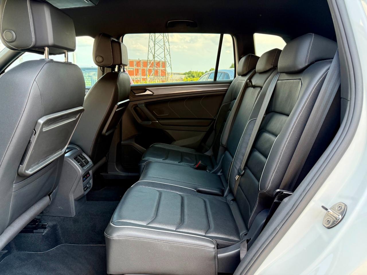 Volkswagen Tiguan Allspace 2.0 TDI 4MOTION DSG 190cv R-LINE IVA ESPOSTA