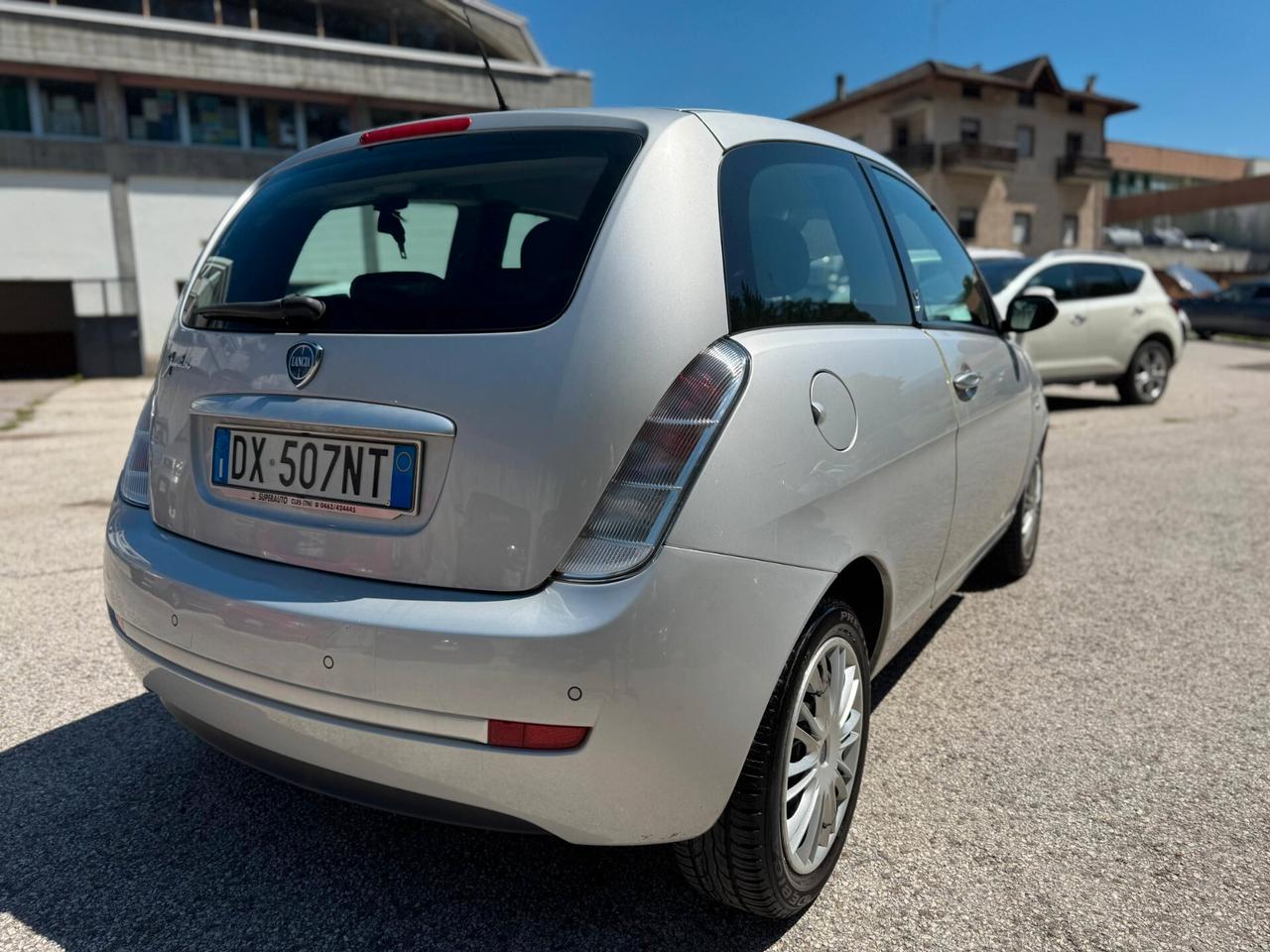 Lancia Ypsilon 1.2 Argento