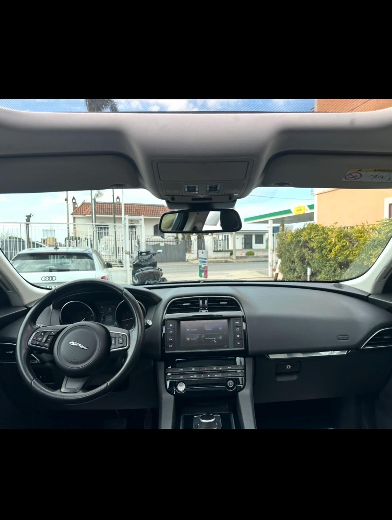 Jaguar F-Pace 2.0 D 180 CV AWD aut. Portfolio