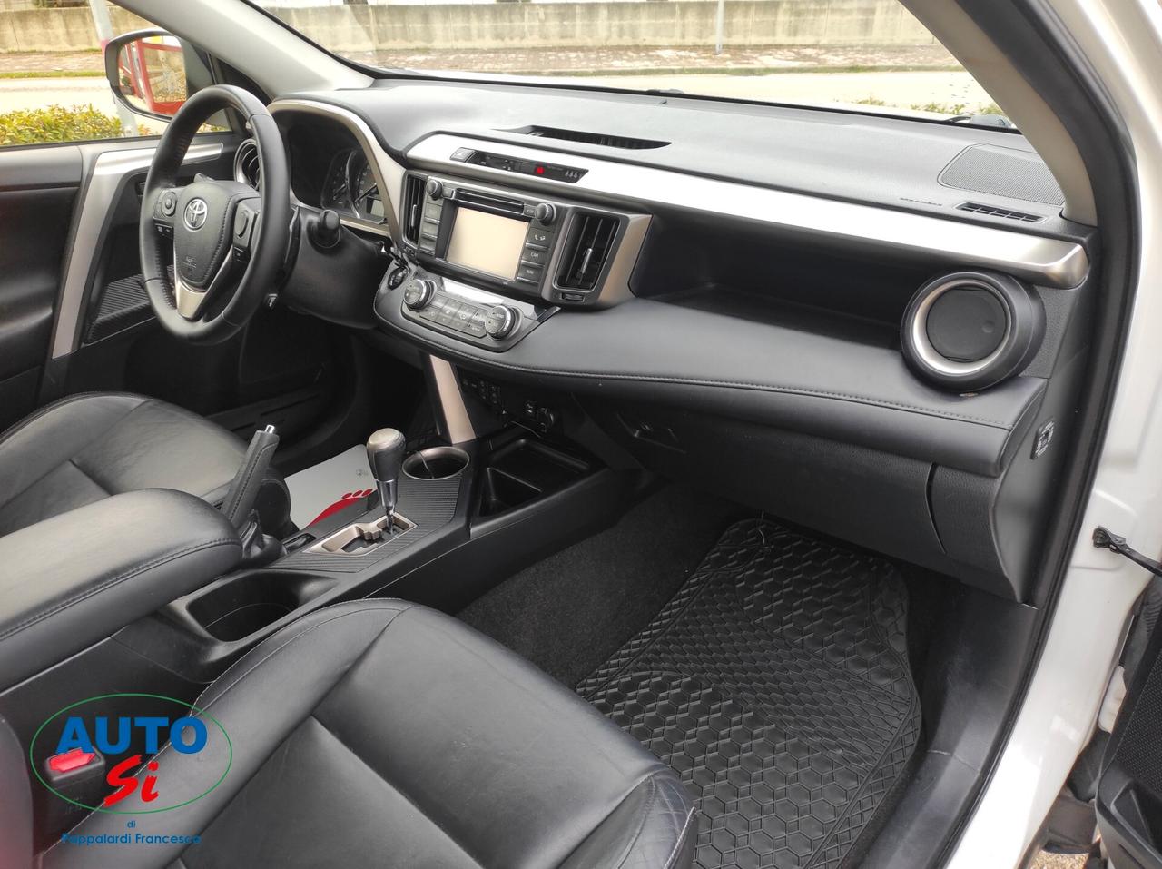 Toyota RAV 4 2.2 Diesel - 150cv 4WD