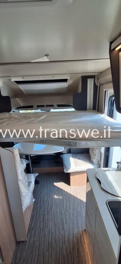 Elnagh Baron 565 camper semintegrale con letti gemelli