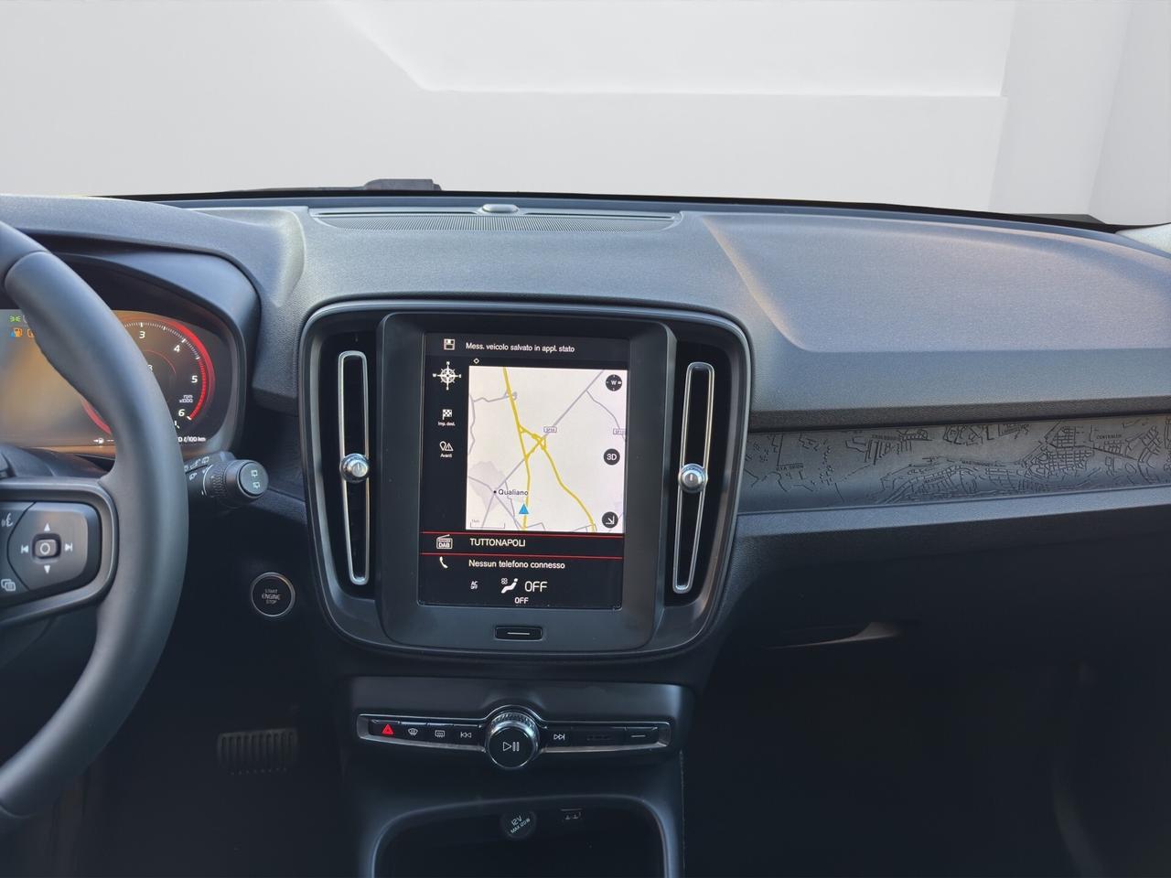 VOLVO XC40 D3 GEARTRONIC MOMENTUM - MY20