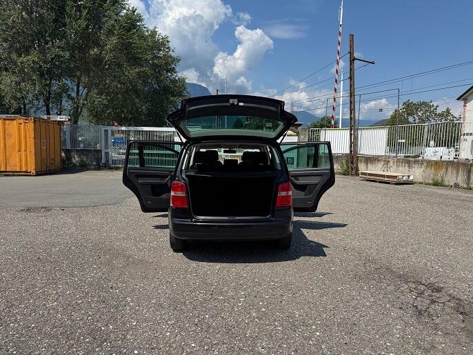 Volkswagen Touran 1.9 TDI 105CV Conceptline