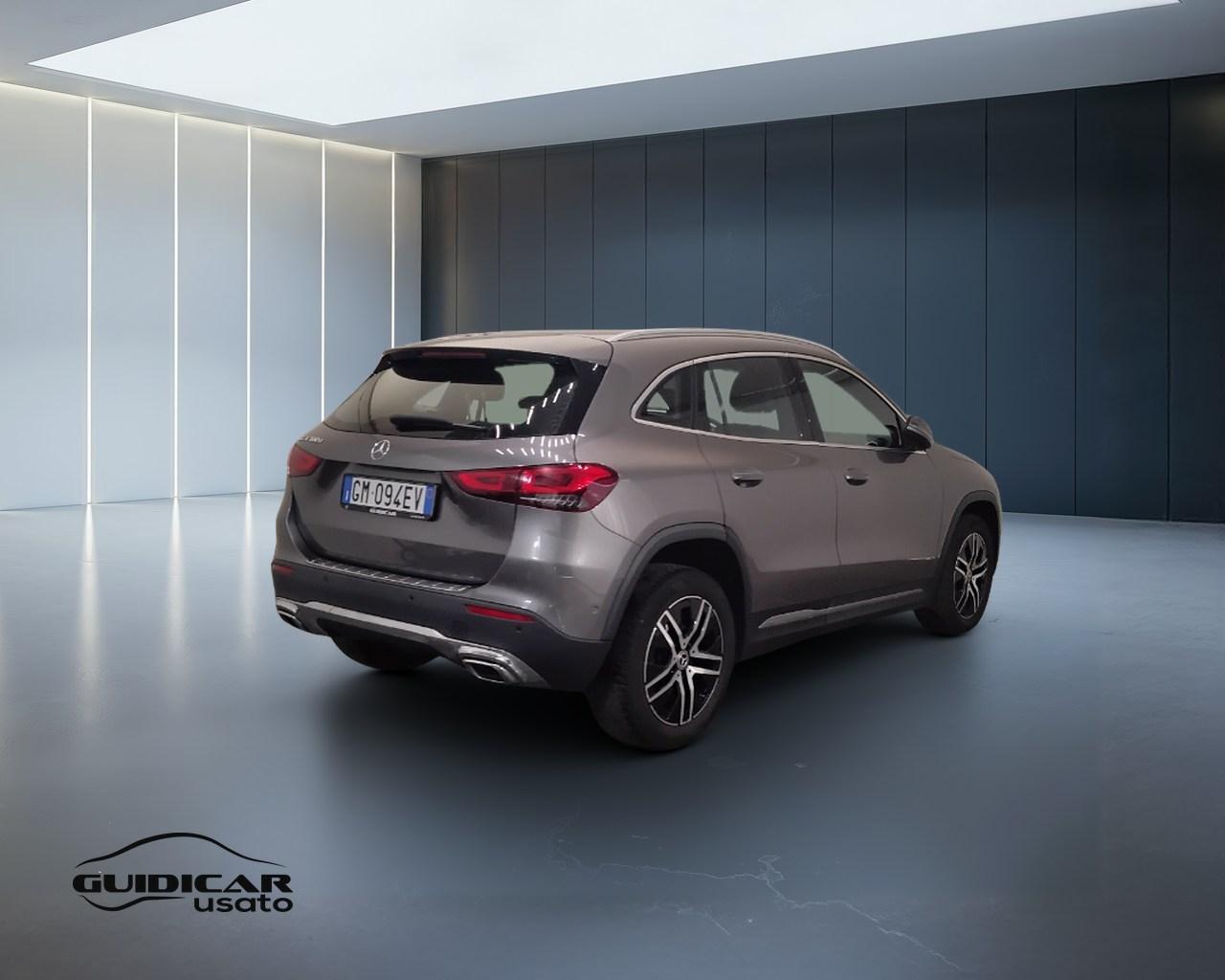 Mercedes-Benz GLA-H247 2020 - GLA 180 d Sport Plus auto