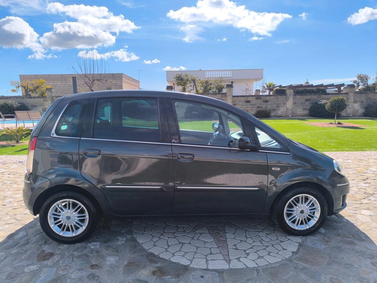 Lancia MUSA 1.3 Mjt 95 CV Platinum full optional perfetta