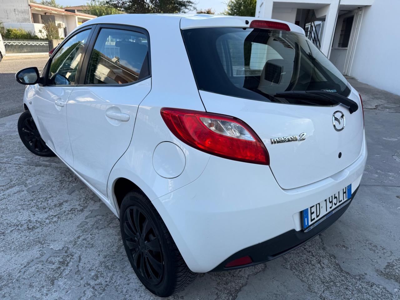 Mazda 2 1.3 Benzina 75CV 5p. 2010 Neopatentati
