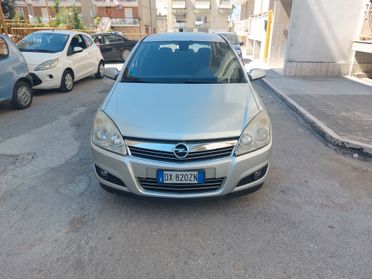 Opel Astra 1.7 CDTI 110CV 5 porte Cosmo