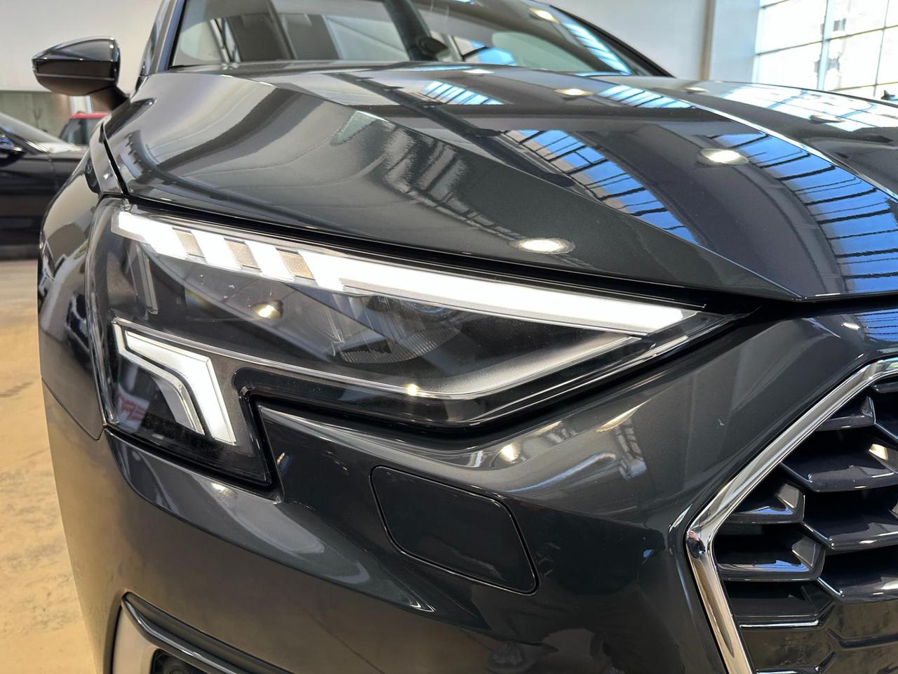 Audi A3 Sportback 35 2.0 tdi Business Advanced s-tronic-Carplay-18"