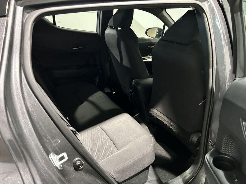 Toyota C-HR C-HR 1.8 Hybrid E-CVT Active AREA C FREE + NAVIGATORE