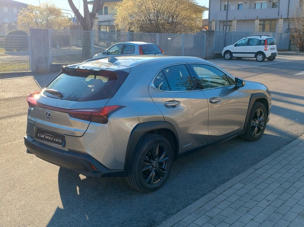 Lexus UX250h Hybrid Executive UNIPRO