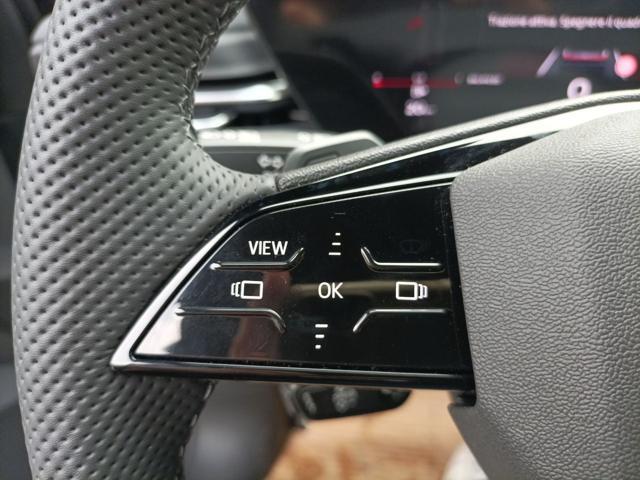 AUDI Q5 40 TDI 204 CV quattro S tronic Identity Black
