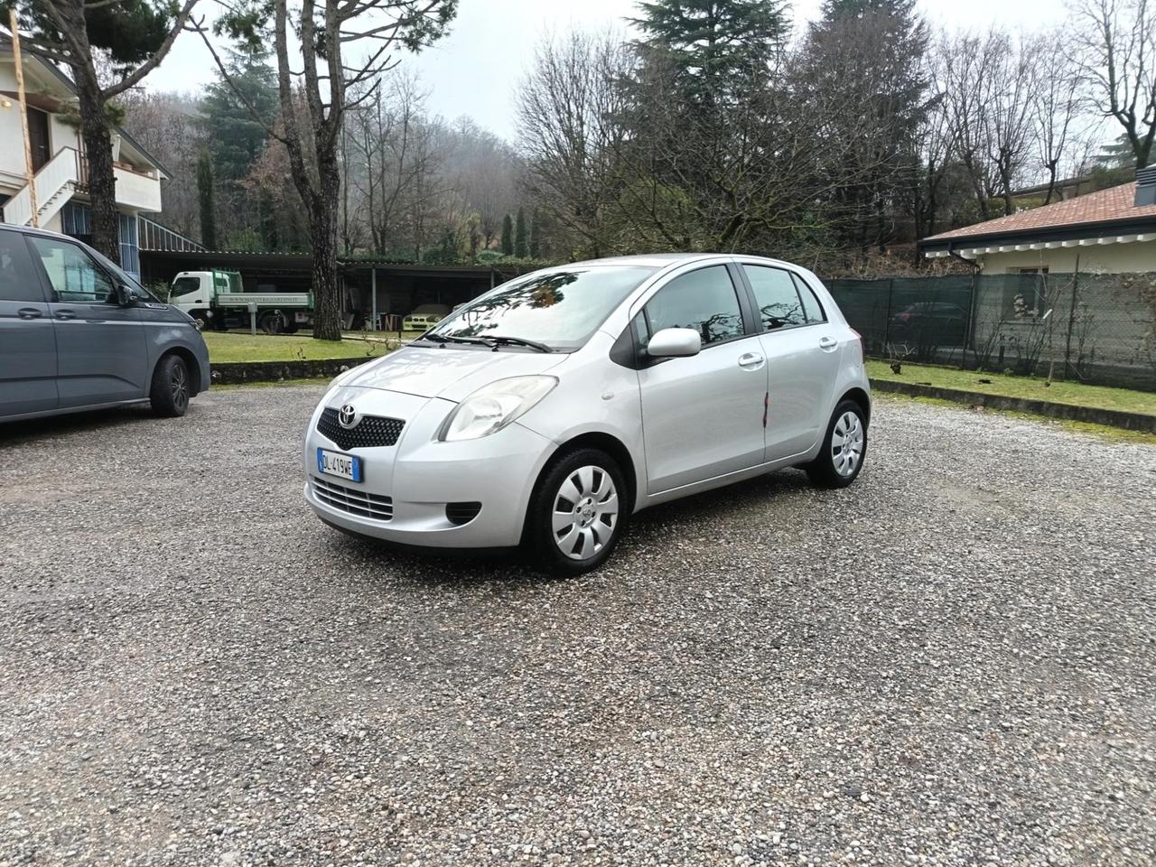 Toyota Yaris 1.0 Sol Uniproprietario