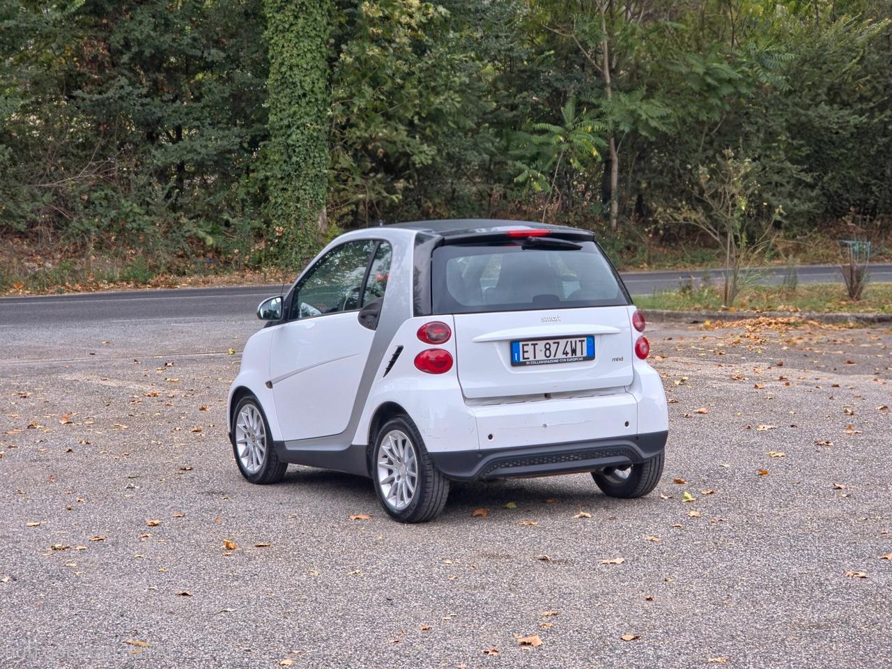Smart ForTwo 1000 45 kW MHD coupé pure CV-61 E5B Automatico NEO