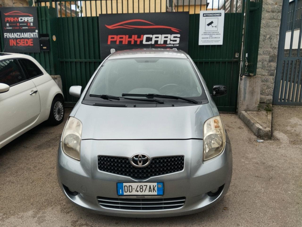 Toyota Yaris 1.0 5 porte Sol