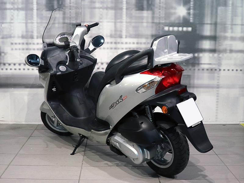 Kymco Grand Dink 250
