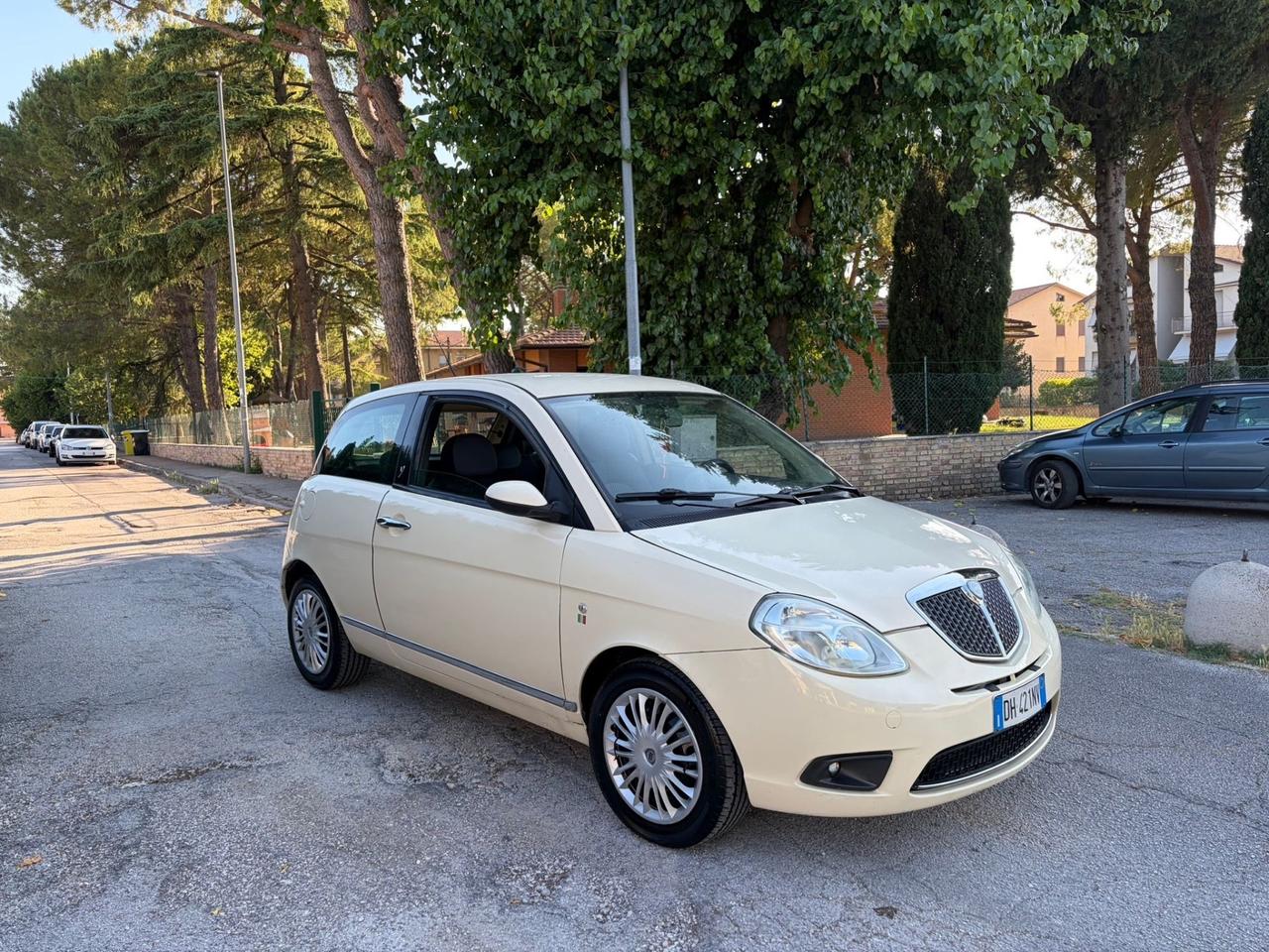 Utilitaria 1.2 neopatentati