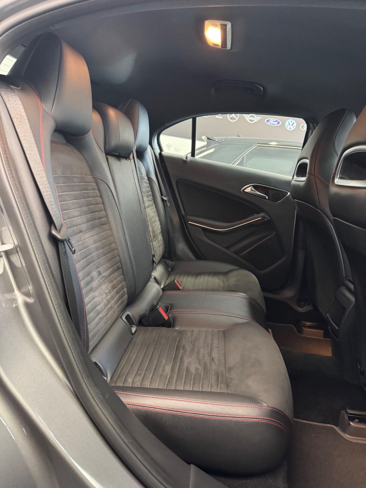 Mercedes-benz A 180 d Premium AMG Finanziabile