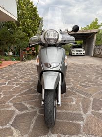 Aprilia Scarabeo 400