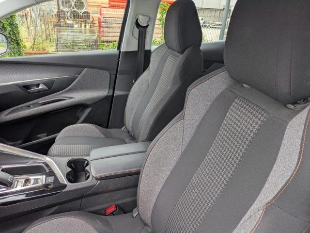 PEUGEOT 3008 BlueHDi 130 S&S EAT8 Black Line
