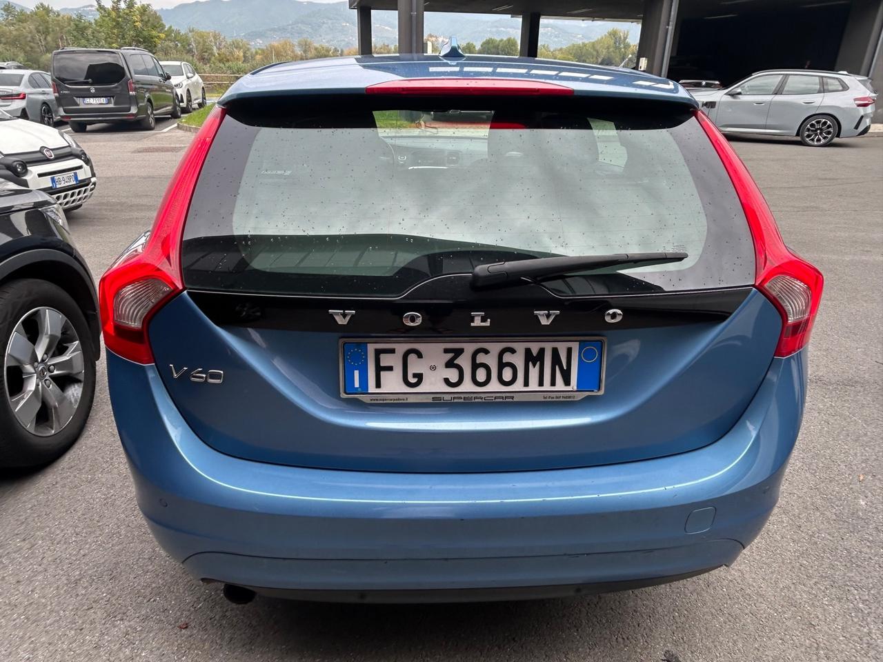Volvo V60 D2 Geartronic Summum