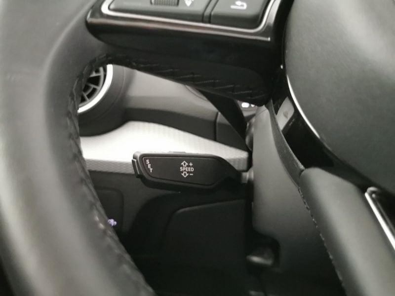 Audi Q2 30 2.0 tdi Business s-tronic