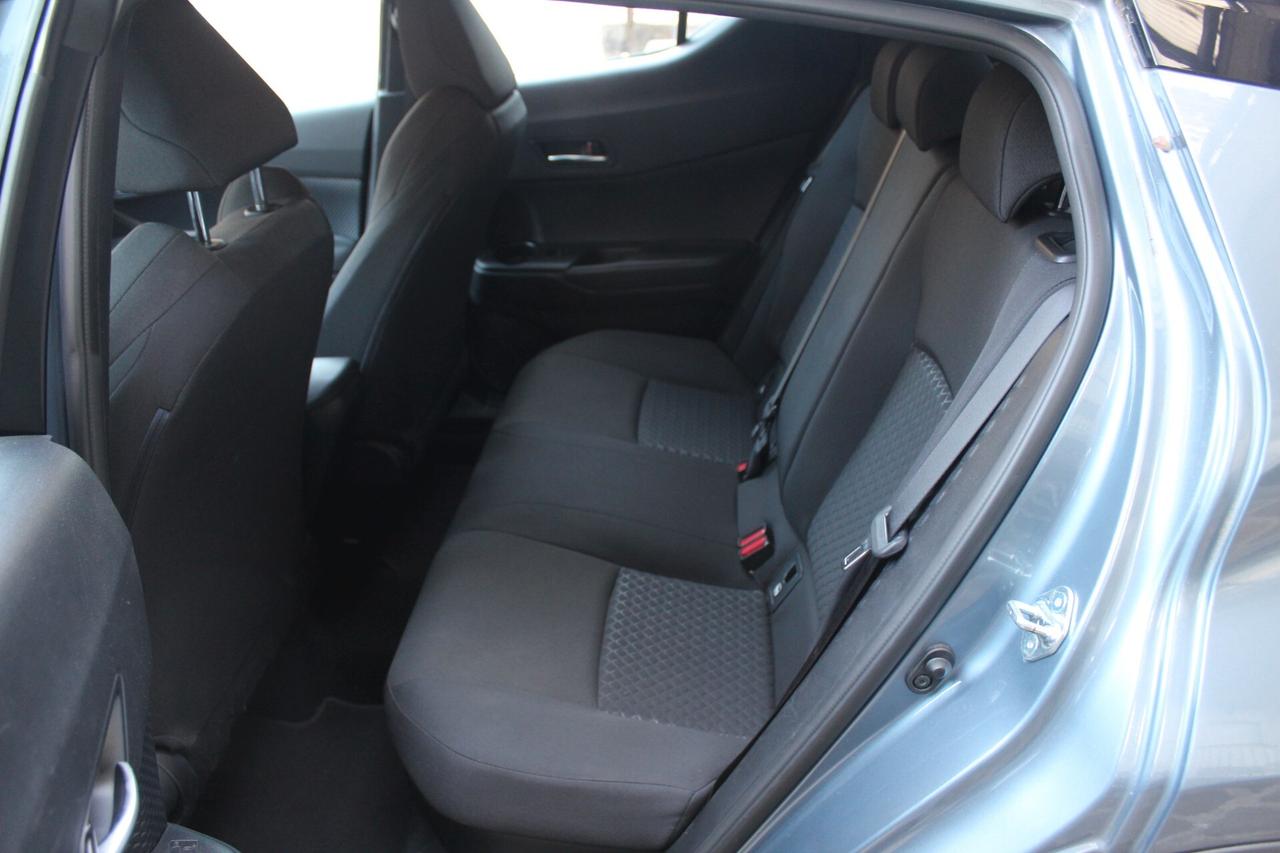 Toyota C-HR Hybrid soli 21800 KM